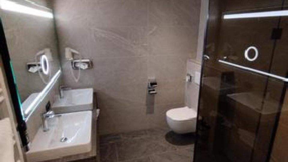 Hotel Malerhaus in Fügen Badezimmer 2