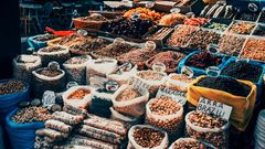 Feine Früchte auf Markt in Tirana
