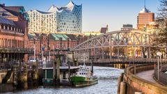 Hamburg, Speicherstadt mit Blick zur Elbphilharmonie