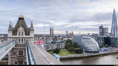 Tower Bridge, im Hintergrund The Shard ©VisitBritain, Jules Elliot Tower Bridge - im Hintergrund The Shard copy