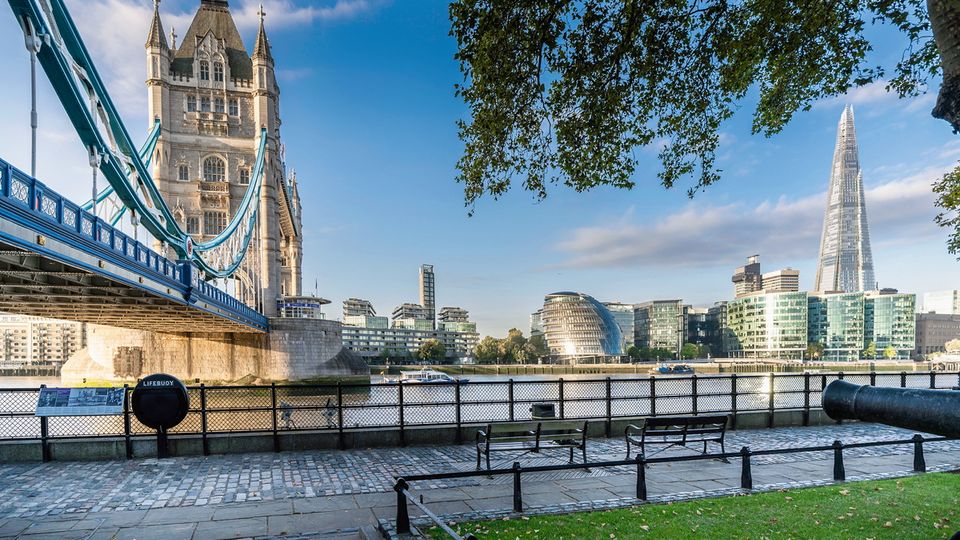 Tower Bridge und the Shard