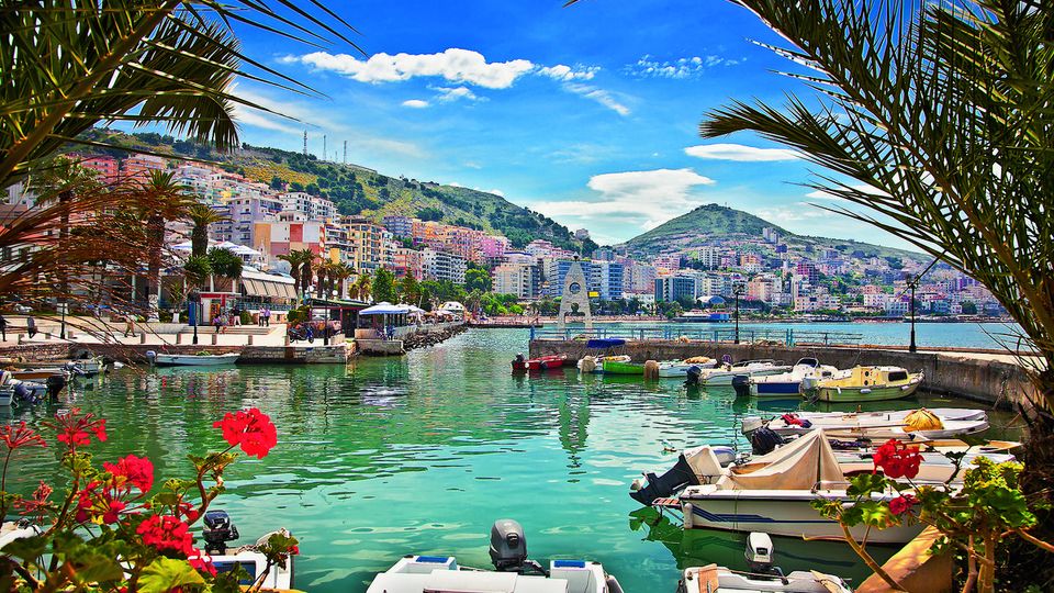 Saranda - Hafenimpressionen