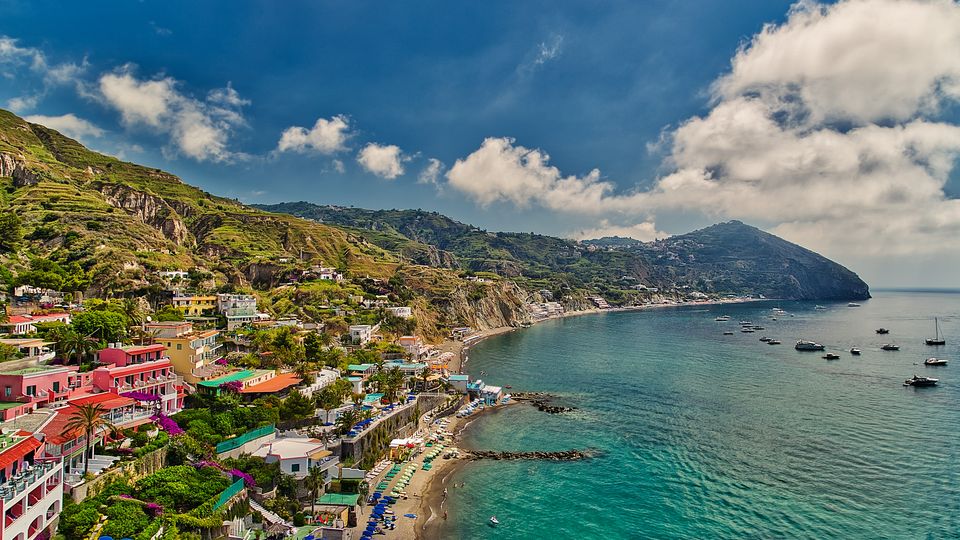 Ischia - entlang der Küste