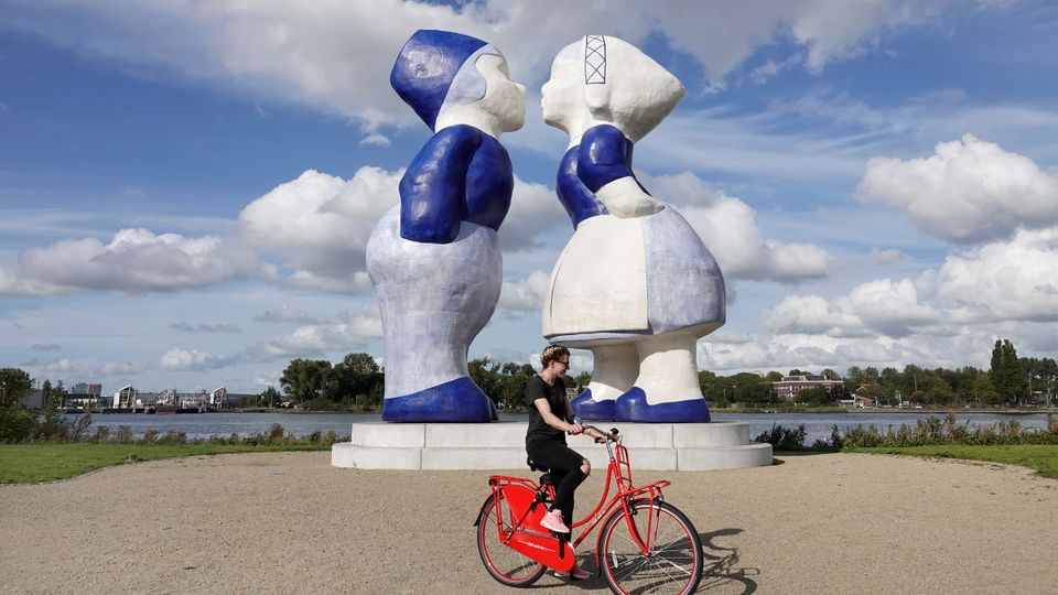 küssendes Paar des Delfter Blaus