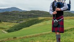 Dudelsackspieler Highlands Schottland