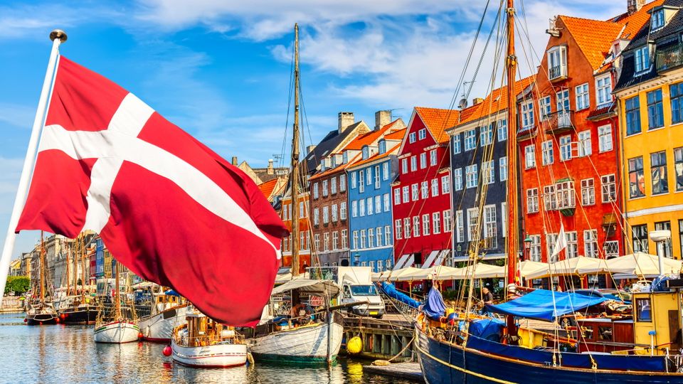 Kopenhagen Fahne im Hafen 