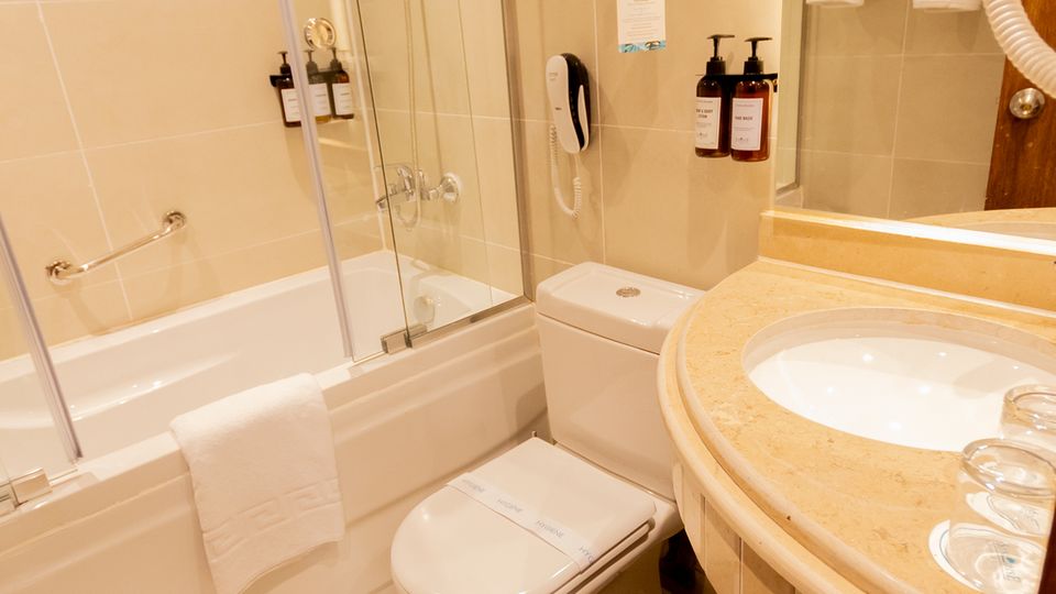 Badezimmerbeispiel MS Saray