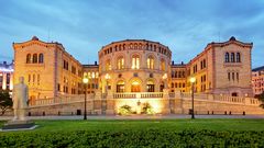Oslo, Parlamentsgebäude