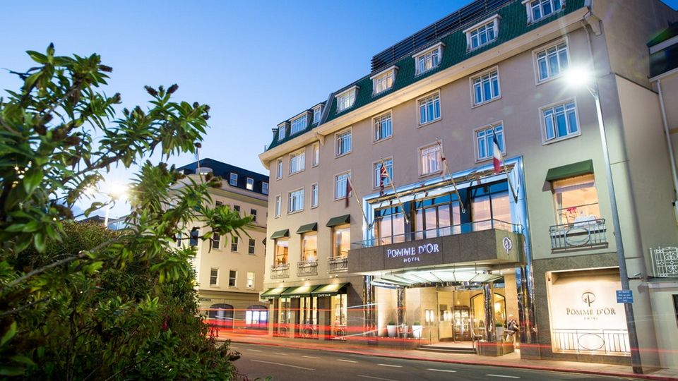 Außenansicht ©eymour Hotels, Pomme D´Or Hotel Außenansicht