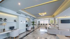 Hotel Contessa, Lobby