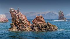 Felsen im Meer bei den Ballestas Islands Peru