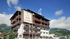 Hotel Malerhaus in Fügen Außen