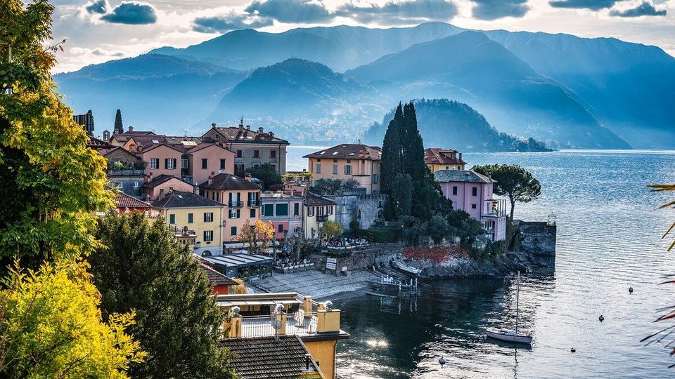Lago di Como Varenna