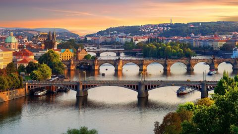 Sonnenuntergang in Prag auf einer Tschechien Reise mit sz-Reisen