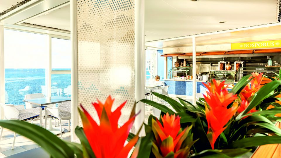 Bosporus Snack Bar auf Mein Schiff 2