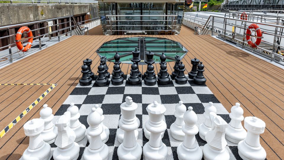 MS Serenade 1, Sonnendeck