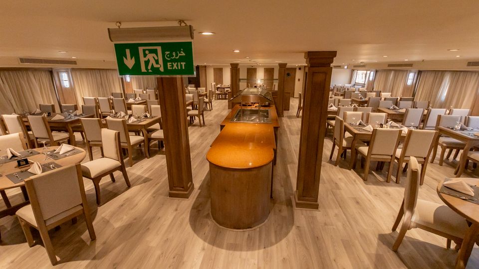 MS Saray, Restaurant