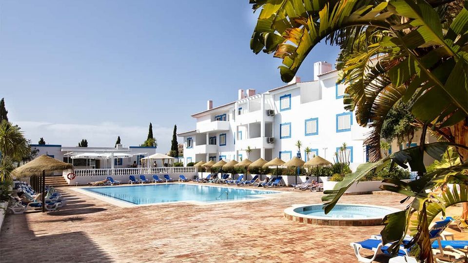 Swimmingpool Villa Branca
