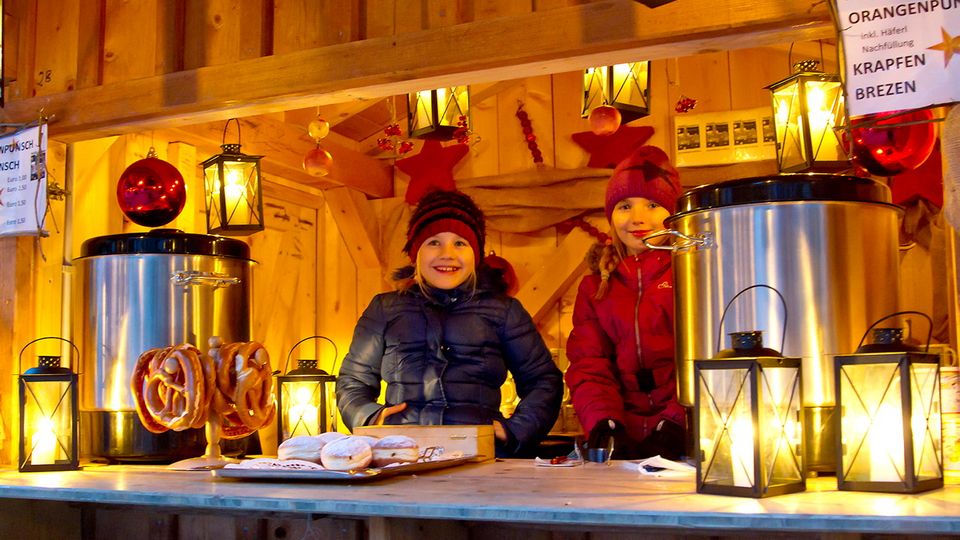 Wolfgangseer Advent, St. Wolfgang, Kinder in Stand