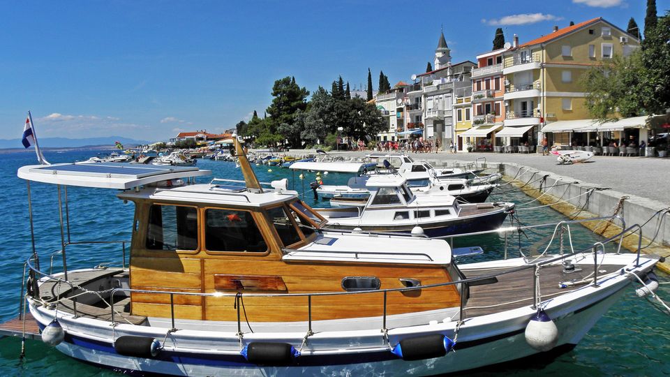 Selce, Marina