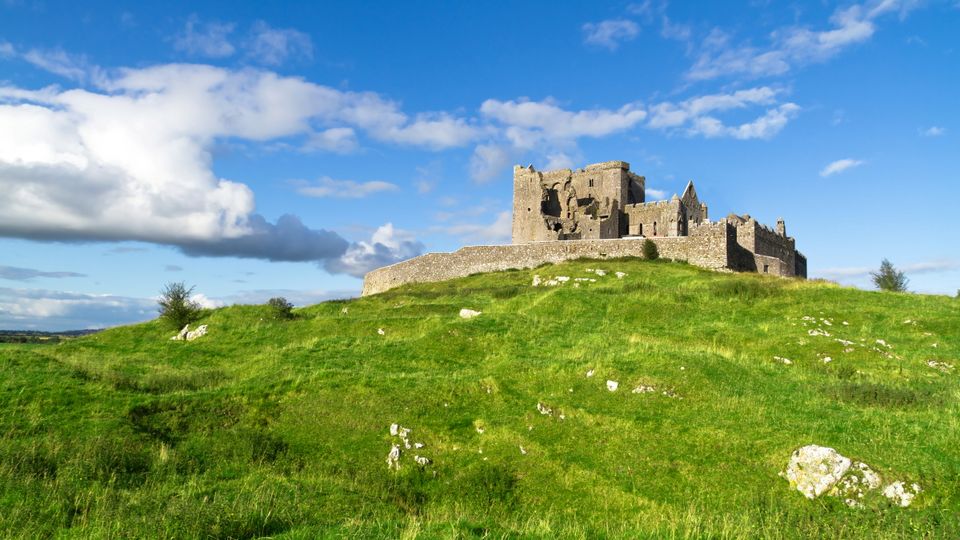 Rock of Cashel bei schönem Wetter