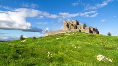 Rock of Cashel bei schönem Wetter